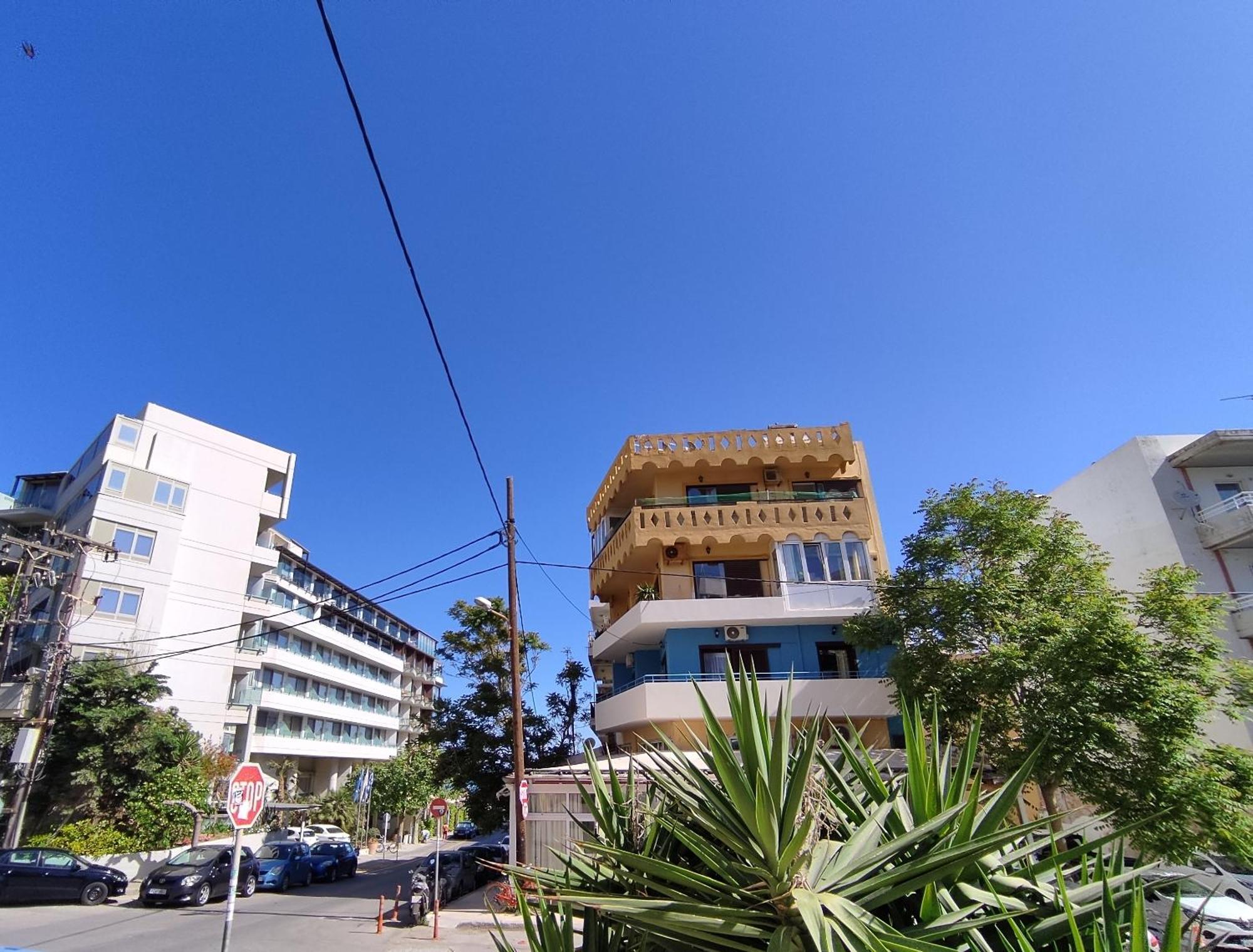 Stratos Seaside Corner Apartment Rethymno  Exterior photo